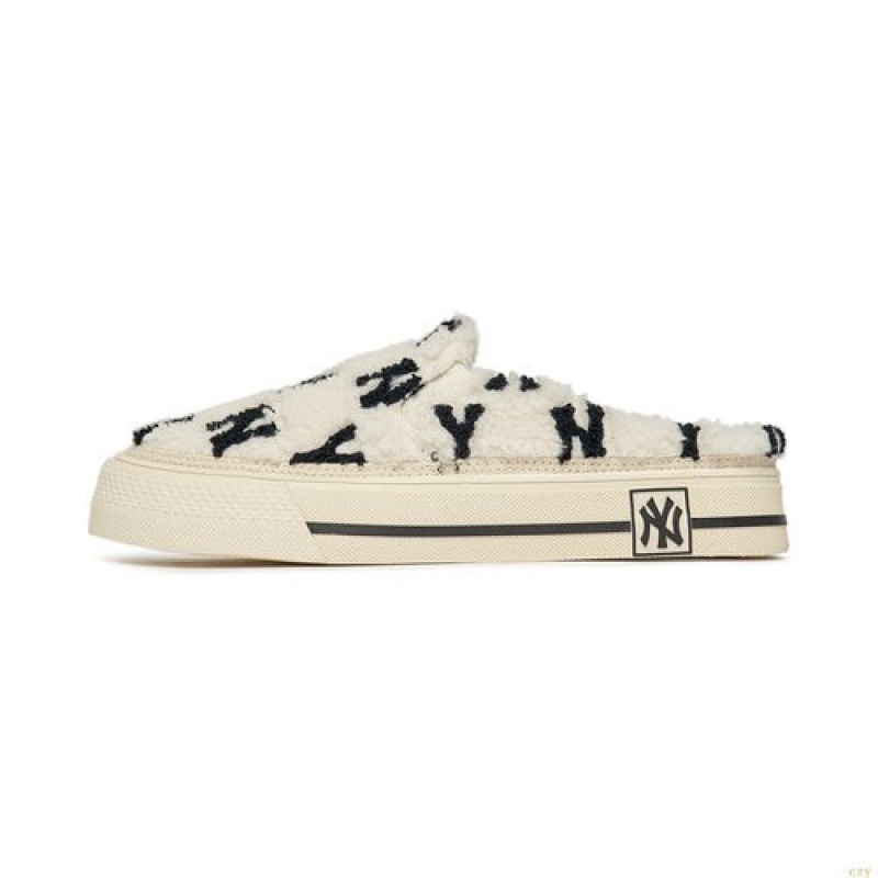 Chaussure Casual MLB Mule Fleece Monogra New York Yankees Chaussure Blanche | 0671IZVPE