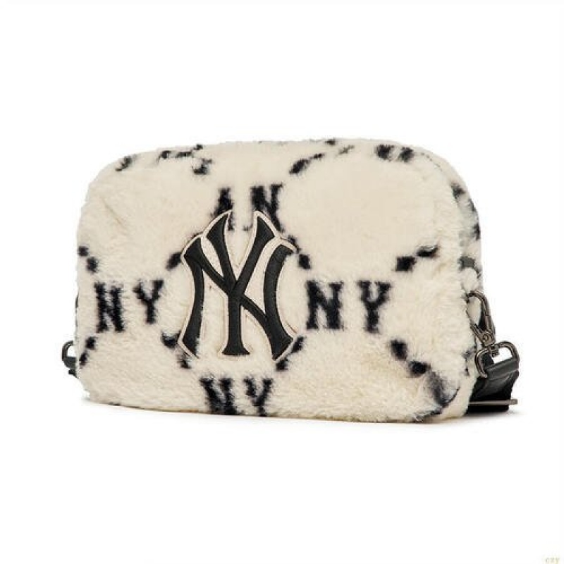 Sacs Crossbody MLB Dia Monogra Fur New York Yankees Accessoires Blanche | 5107CQFMT