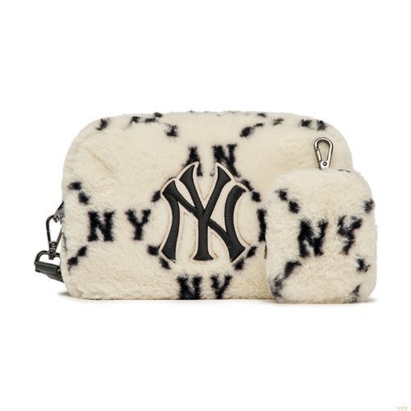 Sacs Crossbody MLB Dia Monogra Fur New York Yankees Accessoires Blanche | 5107CQFMT