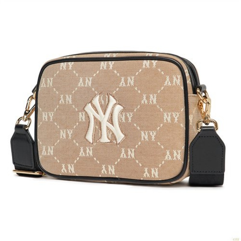 Sacs Crossbody MLB Dia Monogra Jq Camera New York Yankees Accessoires Beige | 0592KVQFU